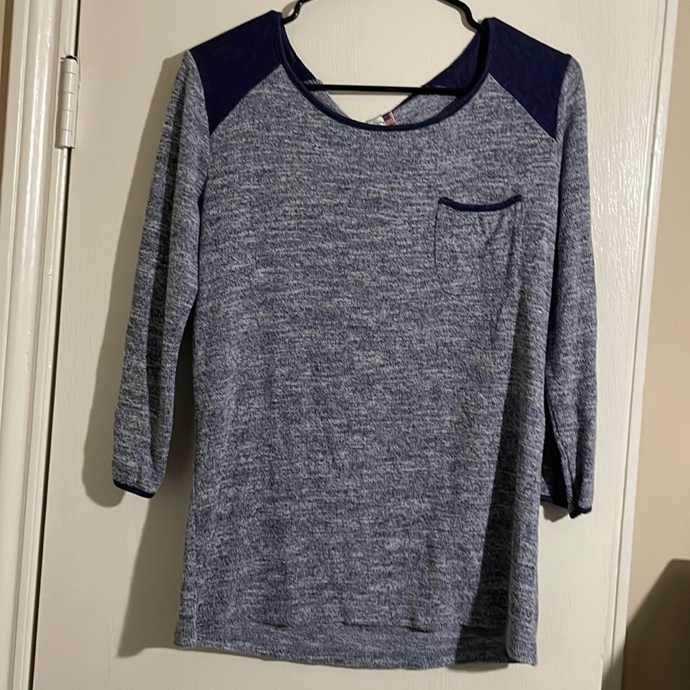 Long sleeve shirt